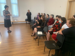 20.09.2021-21.09.2021ш. рзы араион аҿы имҩаԥган асеминар ашколқәранӡатәи аусбарҭақәа русзуҩцәа рзы, ааӡаҩцәа ҿарацәа рԥышәа аизырҳареи аметодикатә цхыраара рыҭареи ирызкыз. Асеминар амҩаԥгаҩ :Гәдоуҭатәи аҵара аҟәша азҟаза - Џьениа Р.У.