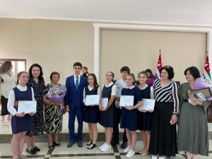 Состоялась торжественная церемония награждения участников онлайн-диктанта по родному языку