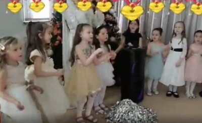 Ахәыҷбаҳча"Абырлаш" аҟны имҩаҧган Ашықәс ҿыц иазку ақәгыларақәа.